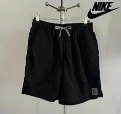 NIKE ソリッドアイコン ボレーショーツ ブラック