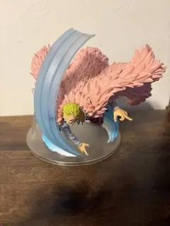 ワンピース ドンキホーテ・ドフラミンゴ フィギュアのサムネイル