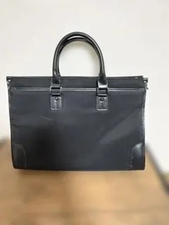 ビジネスバッグ　就活大活躍