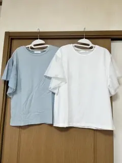 WORLD トップス　2枚セット