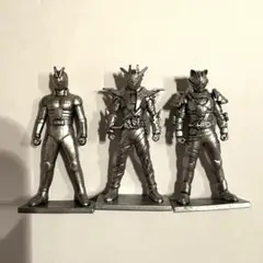 仮面ライダーゼッツ　フィギュア付きチョコスナック　フィギュア3種セット③