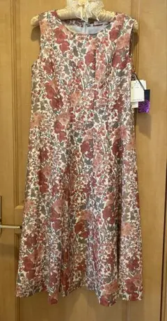 花柄リバティ柄ノースリーブフレアスカート　新品未使用紙タグ付き