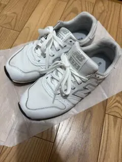 ニューバランス　NEWBALANCE　スニーカー