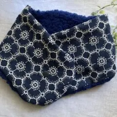 ハンドメイド☆ネックウォーマーアネモネ花柄刺繍ネイビーファ