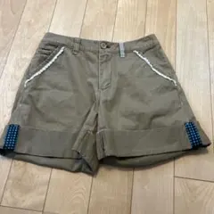 ベージュ ショートパンツ 裾折り返し