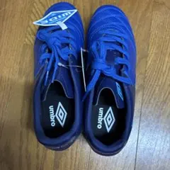 UMBRO サッカースパイク ブルー ワイドモデルのサムネイル