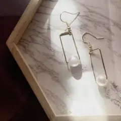 ピアス　パール