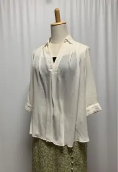 イング　バックレースデザイントップス