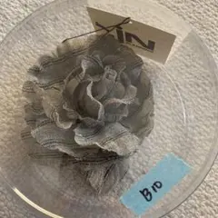 新品 B10　定価7000円　バラ花　コサージュ　在庫一掃処分大特価　1300円