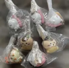 ちいかわ寿司　フィギュアキーホルダー