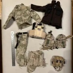 ミリタリーフィギュア　迷彩服　デザートカモ ベスト　リュック　など　⑤