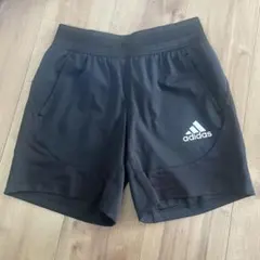 アディダス　ショートパンツ　150