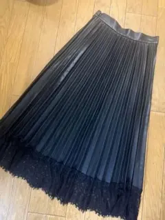 ZARA ブラック プリーツスカート レース裾