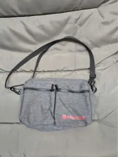 Marmot グレー ショルダーバッグ