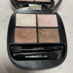 コスメデコルテ スキンシャドウデザイニング パレット 03 Wisteria