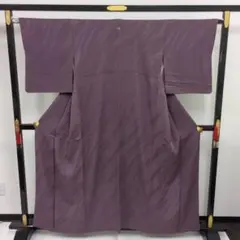 j*1様 色無地 正絹 上品な色味 一つ紋 素敵な地模様 着物A-0305