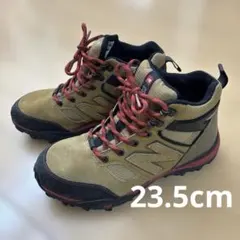 ⭐︎週末限定お値下げ⭐︎New Balance トレッキングシューズ 23.5cm