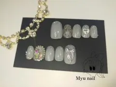 【完全オーダー制】ネイルチップ グレー ストーン埋めつくし キルティングネイル