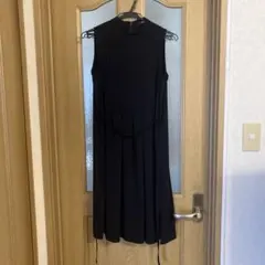UNIQLO ブラック ノースリーブワンピース S