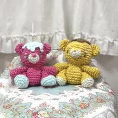 ハンドメイド　あみぐるみ　編み物　手編み　クマ　ピンク　派手　スイーツ