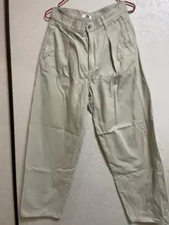 UNIQLO U ベージュ チノパン