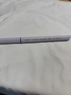 UZU EYE OPENING LINER ホワイトのサムネイル