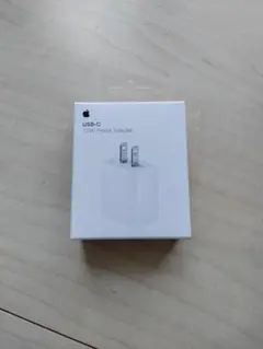 Apple 20W USB-C Power Adapter