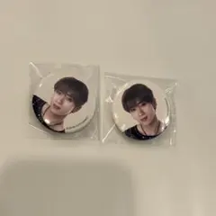 INI XQUARE 許豊凡 カプセルトイ ガチャガチャ 缶バッジ2点セット