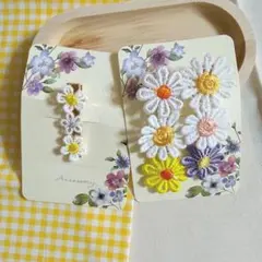【3個セット】小花の刺繍ヘアクリップセット　キッズ/ベビーにも