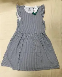 新品・未使用タグ付　H&M 紺と白ストライプ フリル袖ワンピース 135〜140