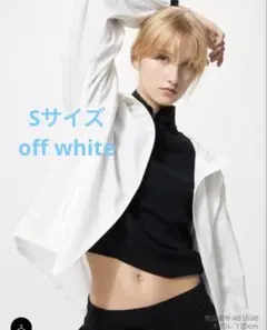 ユニクロ　ポケッタブルUVカットパーカ　S