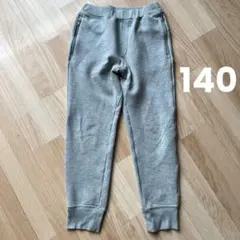 【ユニクロ】　ウルトラストレッチドライスウェットパンツ140 グレー