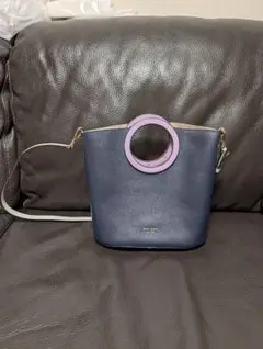 Item thumbnail for item 9bb29fe8-c36d-4fb4-9e1e-b32f1a5ec7de