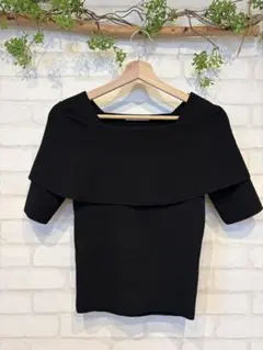 オフショル風トップス✴︎ 服or鞄or靴2点ご購入で安い方半額！