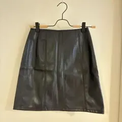 GU フェイク　レザー　ミニスカート　タイトスカート　合成皮革　XS