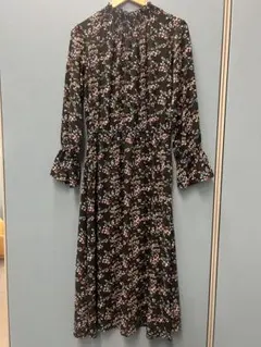 GU☆花柄フリル袖ロングワンピース ブラック Lサイズ