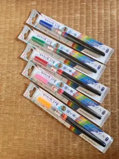 Item thumbnail for item cb1e24ee-74f5-4093-bd33-4e531d8ca74a