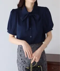 BLUEEAST ボウタイブラウス　ネイビー