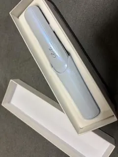 リファ　コードレスミニアイロン