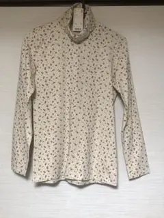 タートルネック ユニクロ
