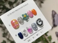 856.現品ネイルチップ　ちぐはぐ立体フラワーコセイハ韓国風POPネイル