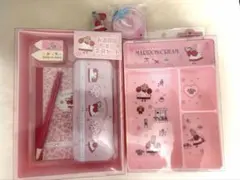 マロンクリーム ふた付きトレイ お道具箱＆文具セット いつまでもサンリオ