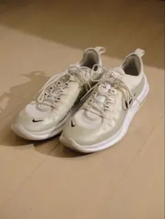 NIKE Air Max Axis ナイキスニーカー　25センチ