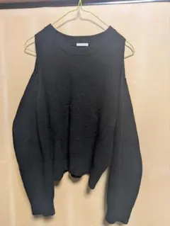 ブラック　肩だしニット L
