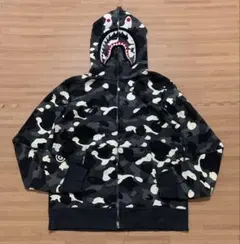 ☆激レア☆ APE NFS限定 カラーカモ パーカー M kaws シャーク - メルカリ