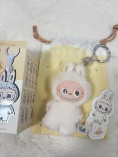 イニシャル ラブブ☆A☆新品未使用☆PIN FOR LOVE LABUBU