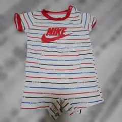 NIKE ストライプロンパース 3M　新生児ロンパと靴下2つのおまけ付き