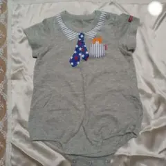 ミキハウス ホットビスケッツ グレー ネクタイデザインロンパース 80サイズ