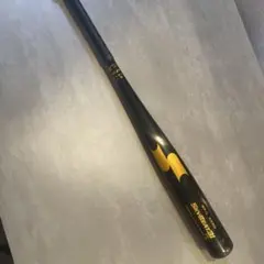 EASTON ブラックマジック 一般軟式用金属バット 83cm 740g 金ロゴ