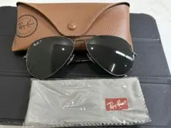 Ray-Ban ブラックサングラス ケース付き
